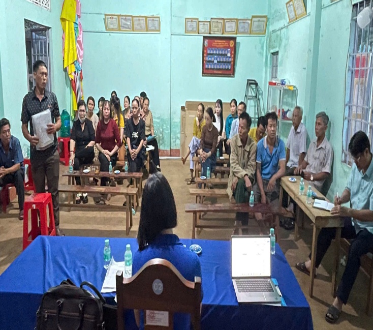 '''''A group of people sitting in a room

Description automatically generated'''''