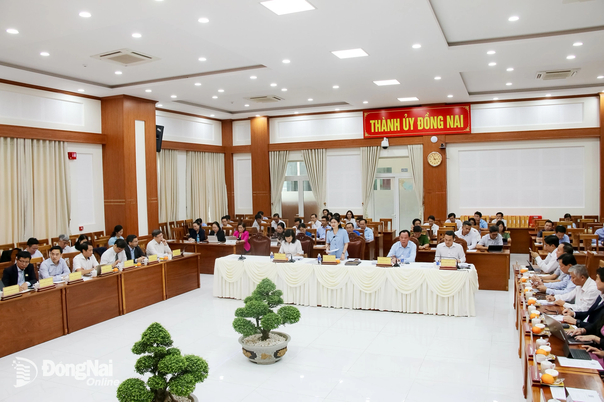 Quang cảnh hội nghị